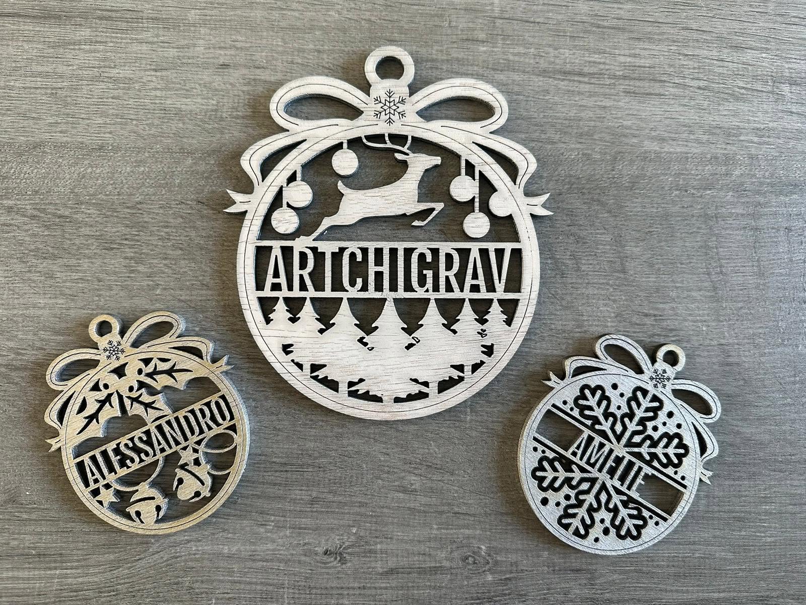 Ornements de Noël personnalisés gravés au laser