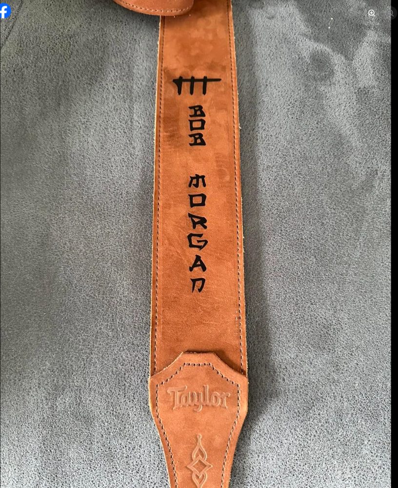 Sangle en cuir gravée au prénom